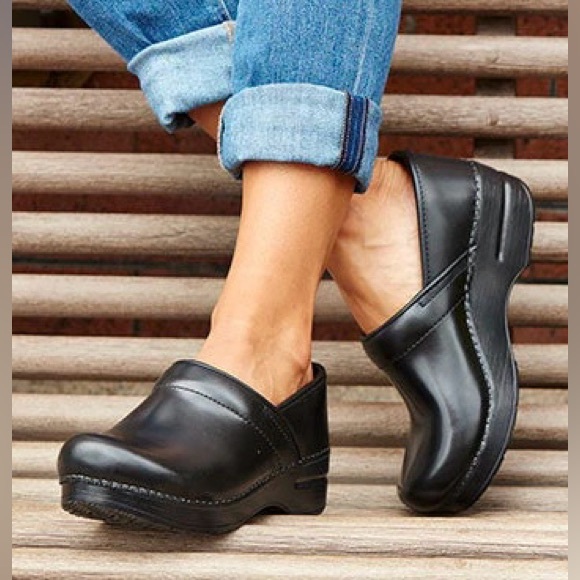 NEW w/o Box DANSKO Professional Black Leather Women's Clogs Size 41 U.S. 10.5 - Picture 1 of 11